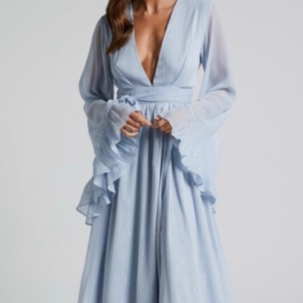 NWT | Showpo Women’s | Dangerous Woman Maxi Dress Light Blue | Size 14 US